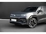 Volkswagen Tayron 1.5TSI eHybrid 204pk R-Line Edition | Panoramdak | Achteruitrijcamera | Black Style Pakket | Keyless | Adaptive Cruise