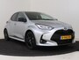Toyota Yaris 1.5 Hybrid Executive | Dealer onderhouden | Dodehoek detectie | Parkeersensoren voor+achter | Half lederen bekleding | Afneembare trekhaak | Stoelverwarming | Climate Control | Cruise Control Adaptive |