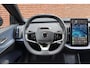 Volvo EX30 Single Motor Extended Range Plus Europa 69 kWh | Levering 2025! | 17% Bijtelling | Stuurwiel/Stoelen voor verwarmbaar | Elektrisch verstelbare stoelen met memory functie | Adaptieve Cruise Control | Harman Kardon Soundbar | Keyless entry | 19'' Lichtmetalen velgen | Dak in contrasterende kleur | Extra getint glas achter