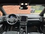 Volvo EC40 Single Motor Extended Range Plus 82 kWh | Stoel- /stuurwielverwarming | Harman Kardon | Adaptive Cruise Control | BLIS | 20 inch. lichtmetalen velgen | Dak in contrasterende kleur Black Stone | Keyless entry | Apple carplay/ Android auto