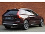 Volvo XC60 T6 Plug-in hybrid AWD Plus Bright | Luchtvering | Panoramisch- schuif/ kanteldak | Head up display | 360 graden camera | Elektrisch verstelbare stoelen met geheugenfunctie | Stoel- stuurwielverwarming | Verwarmde achterbank | Adaptive Cruise Control | BLIS | Extra getint glas | 21 inch. lichtmetalen velgen