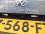 Volkswagen Tiguan 1.4 TSI eHybrid R-Line Business 245PK DSG | Led Matrix | Panoramadak | Head- Up display | Camera | Stoelverwarming
