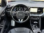 Kia Niro 1.6 GDi PHEV ExecutiveLine | Schuif/kanteldak | Leder | Camera | Navigatie | Apple CarPlay | Stoelkoeling&verwarming | Adaptieve cruise | Lane assist | Dodehoekdetectie | LED | DAB | JBL sound | Elektrisch verstelbare stoel (memory) | Volledig dealeronderhouden!