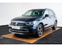 Volkswagen Tiguan 2.0 TDI Life Business Matrix-LED-koplamp - Parkeersensoren - Rijassistent-systeem - Beglazing achter verduisterd - Buitenspiegel electr. inklapbaar - Airconditioning - Audio-navigatiesysteem -