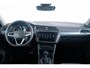 Volkswagen Tiguan 2.0 TDI Life Business Matrix-LED-koplamp - Parkeersensoren - Rijassistent-systeem - Beglazing achter verduisterd - Buitenspiegel electr. inklapbaar - Airconditioning - Audio-navigatiesysteem -