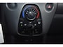 Toyota Aygo 1.0 VVT-i x-play , NAVI VIA APP ,  A UITRIJ CAM , AIRCO , EL VOOR ,