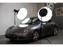 Porsche 911 3.8 Carrera S 261kW/355pk Tiptronic YOUNGTIMER! SPORT CHRONO + OPEN DAK + CRUISE + CD-WISSELAAR + PORSCHE PCM NAVIGATIE + BOSE + LEER + SPORTUITLAAT MET KLEP + BI-XENON VERLICHTING + STOELVERWARMING + PARKSENSOREN V&A + 19" LM-VELGEN!!