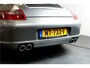 Porsche 911 3.8 Carrera S 261kW/355pk Tiptronic YOUNGTIMER! SPORT CHRONO + OPEN DAK + CRUISE + CD-WISSELAAR + PORSCHE PCM NAVIGATIE + BOSE + LEER + SPORTUITLAAT MET KLEP + BI-XENON VERLICHTING + STOELVERWARMING + PARKSENSOREN V&A + 19" LM-VELGEN!!