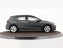 Volkswagen Golf 1.0 TSI 110pk Life · Apple/Android Car Play · Navigatie · P-Sensoren · Sfeerverlichting · 16'' Inch · Garantie t/m 20-01-2027 of 100.000km