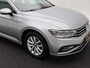 Volkswagen Passat Variant 1.5 TSi 150 Pk Automaat Comfort Business | Adaptive Cruise | Stoelverwarming | CarPlay | Achteruitrijcamera | Trekhaak | 16 Inch | 101.536 Km!!