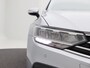 Volkswagen Passat Variant 1.5 TSi 150 Pk Automaat Comfort Business | Adaptive Cruise | Stoelverwarming | CarPlay | Achteruitrijcamera | Trekhaak | 16 Inch | 101.536 Km!!