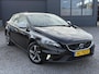 Volvo V40 2.0 D2 R-Design Business 2e Eigenaar,Navi,Leder-Alcantara,Clima,Cruise,120pk,Stoelverwarming,6 Bak,N.A.P,Lm velgen,Distributie Recent vv,Apk tot 08-2026