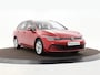 Volkswagen Golf Variant 1.0 eTSI 110pk DSG Life · Camera · ACC · Inklap. Trekhaak · Apple/Android Car Play · Clima · Navigatie · Verkeersbord Detectie · Garantie t/m 03-07-2027 of 100.000