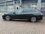 Volkswagen Passat Variant 1.5 eTSI R-Line Edition 150pk | Pano | IQ.Light | ACC | Ergo active + massage