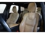 Volvo XC60 T6 AWD AUT8 340PK Inscription | 360 Camera | Power Seats incl. Memory | Harman Kardon Premium Audio | Verwarmbare voorstoelen + stuurwiel | Lederen Bekleding | Massagefunctie | Luchtvering | Glazen panoramisch schuif-/kanteldak | Navigatie | 20"Lichtmetalen velgen | Parkeersensoren voor + achter