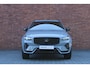 Volvo XC60 T6 Plug-in hybrid AWD Plus Black Edition | | Panoramisch schuif- /kanteldak | 360 graden camera | Head-up display | Extra getint glas | 22 inch. lichtmetalen velgen | Harman Kardon | Elektrische voorstoel met geheugenfunctie | Verwarmde voorstoelen + stuurwiel | Verwarmde achterbank | Pilot assist | Blis |