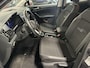 Volkswagen T-Cross 1.0 TSI 110pk DSG Life · Apple/Android Car Play · Navigatie · P-Sensoren · Getint Glas · 17'' Inch · Garantie t/m 05-10-2026 of 100.000km