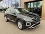 Volkswagen T-Roc 1.5 TSI 150pk DSG Style | Dode hoek | Camera | Keyless | Elek. Achterklep | Rijklaar incl. garantie