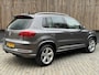 Volkswagen Tiguan 1.4 TSI R-Line Panoramadak | Leren bekleding | Elektrisch verstelbare bestuurdersstoel | Stoelverwarming | Climate & cruise control | Lane assist | Keyless entry&start | Parkeersensoren voor en achter | Achteruitrijcamera