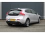 Volvo V40 2.0 T3 Nordic+, Facelift, Leren bekleding, Standkachel, 17 inch LM, Cruise Control, Parkeersensoren, Led koplamp
