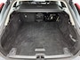 Volvo V90 D4 190PK Automaat Momentum / Navigatie / Adap-cruise / park-assist / Memory sportseats / leder int. / Trekhaak / 18" Lmv / Apk 04-2026