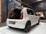 Volkswagen Up! 1.0 High up! 99DKM!! PANO!! CRUISE!! Stoelverwarming!!