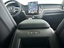 Volvo XC60 T6 Plug-in hybrid AWD Ultra Dark | Panoramadak | 360° camera | Bowers & Wilkins | Luchtvering | Head-up Display | Stoelventilatie & Verwarming | Stuurverwarming | Trekhaak
