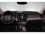Volvo XC90 T8 Recharge AWD Ultra Dark - Luchtvering - Panorama/schuifdak - IntelliSafe Assist & Surround - 360º Camera - Bowers & Wilkins audio - Verwarmde voorstoelen, stuur & achterbank - Parkeersensoren voor & achter - Elektr. bedienb. voorstoelen met geheugen - Geventileerde voorstoelen - Head up display - Draadloze tel. lader - Extra getint glas - Elektr. inklapbare trekhaak - 22' LMV