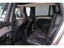 Volvo XC90 T8 Recharge AWD Ultra Dark - Luchtvering - Panorama/schuifdak - IntelliSafe Assist & Surround - 360º Camera - Bowers & Wilkins audio - Verwarmde voorstoelen, stuur & achterbank - Parkeersensoren voor & achter - Elektr. bedienb. voorstoelen met geheugen - Geventileerde voorstoelen - Head up display - Draadloze tel. lader - Extra getint glas - Elektr. inklapbare trekhaak - 22' LMV
