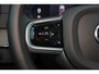 Volvo XC90 T8 Recharge AWD Ultra Dark - Luchtvering - Panorama/schuifdak - IntelliSafe Assist & Surround - 360º Camera - Bowers & Wilkins audio - Verwarmde voorstoelen, stuur & achterbank - Parkeersensoren voor & achter - Elektr. bedienb. voorstoelen met geheugen - Geventileerde voorstoelen - Head up display - Draadloze tel. lader - Extra getint glas - Elektr. inklapbare trekhaak - 22' LMV