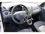 Hyundai i10 1.1 Active Opknapper, Stuurbekrachtiging, Radio cd speler, Opknapper