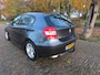 BMW 1-Serie 118i Business Line Airco Cruisecontrol Leer Sportstoelen 5 Drs Pdc 6 Bak Lm Velgen trekhaak