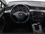 Volkswagen Passat 2.0 TDI Highline | 1e eigenaar | Trekhaak | Stoelverwarming | Full LED | Leder/Alcantara | Keyless | Adaptive cruise | Navigatie | Climate control | DAB | Parkeerhulp