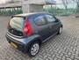 Peugeot 107 1.0-12V XS , 5 deurs , airco , centr. vergrendeling.