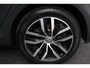 Volkswagen E-Golf Edition | Navigatie | Climate Control | Cruise control adaptief | Parkeer sensoren | Lichtmetalen Velgen 17" | Extra getint glas