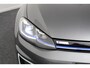 Volkswagen E-Golf Edition | Navigatie | Climate Control | Cruise control adaptief | Parkeer sensoren | Lichtmetalen Velgen 17" | Extra getint glas