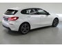 BMW 1-Serie 118i Business Edition | Automaat | Sport Line | LED | Parking Pack | BMW Live Cockpit Professional | DAB | Shadow Line