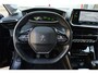 Peugeot 208 1.2 PureTech Blue Lease Allure O.a: Camera, LED, Stoelverw, PDC, Carplay, Clima, Etc. All-in prijs!
