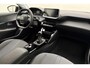 Peugeot 208 1.2 PureTech Allure 100 PK | Handgeschakeld | Parkeersensor | Getinte ramen | Airco | Mirror screen | Apple Carplay | Licht metalen velgen | Cruise Control | 1e eigenaar | Dealer onderhouden