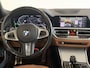 BMW 3-Serie Touring 330e High Executive PANORAMADAK | ZOMER-EN WINTERWIELENSET | LEDEREN BEKLEDING | COMPLETE AUTO!