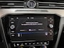 Volkswagen Passat Variant 1.5 TSI Highline Business R RIJKLAAR! Afn. Trekhaak / Carplay / Navi / PDC / Camera