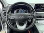 Hyundai Kona Electric EV Fashion 64 kWh | Stoelverwarming | Warmtepomp | 3-Fasen | Bluelink app | Navigatie | Camera |