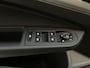 Volkswagen Golf 1.0 TSI Life Business Alcantara Virtual Cockpit Sfeerverlichting Navigatie