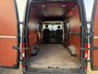 Volkswagen Crafter 2.0 TDI 140PK Automaat L3H3 Airco Cruise Control Elektrische Schuifdeur Trekhaak Camera Carplay Parkeersensoren voor achter