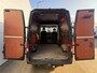 Volkswagen Crafter 2.0 TDI 140PK Automaat L3H3 Airco Cruise Control Elektrische Schuifdeur Trekhaak Camera Carplay Parkeersensoren voor achter