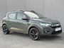 Dacia Sandero Stepway 1.1 TCe 110 Extreme Handgeschakeld / Fabrieksgarantie tot 12-2027 / Pack Extreme / Dealer onderhouden / Keyless Entry & Start / Apple Carplay Android Auto / Stoelverwarming / Achteruitrijcamera / Cruise control /