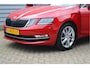 Skoda Octavia Combi 1.0 TSI Greentech Business Edition Plus O.a: Canton, Stoelverw, Clima, Navi, Carplay, Etc. All-in prijs!