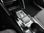 Peugeot e-208 EV Active 50 kWh 136pk | Navigatie via Apple Carplay / Android Auto | Climate Control | Cruise Control | DAB+ radio | Bluetooth | Automatisch dimlicht | Regensensor | Armsteun | Multifunctioneel stuurwiel | Lage kilometerstand |