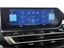 Citroën E-C4 EV Feel 50 kWh 136pk | Lage kilometerstand | Navigatie | Achteruitrijcamera | Climate Control | Cruise Control | Parkeersensoren | Apple Carplay / Android Auto | Led koplampen | Bluetooth | DAB+ radio | Armsteun | Adaptief demping systeem | Stof/kunstlederen Comfortstoelen | 18" lichtmetalen velgen |