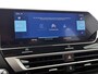 Citroën E-C4 EV Feel 50 kWh 136pk | Lage kilometerstand | Navigatie | Achteruitrijcamera | Climate Control | Cruise Control | Parkeersensoren | Apple Carplay / Android Auto | Led koplampen | Bluetooth | DAB+ radio | Armsteun | Adaptief demping systeem | Stof/kunstlederen Comfortstoelen | 18" lichtmetalen velgen |